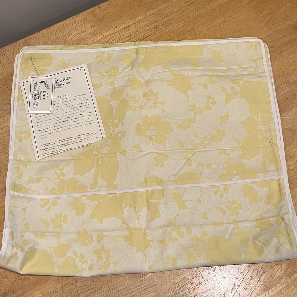 (2) Tommy Hilfiger The Crest Collection‎ Palm Springs King Pillow Sham Yellow